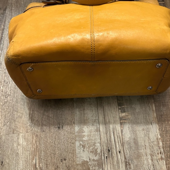 Coach Mustard Leather Shoulder Bag - Picture 4 of 4